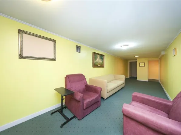 1813 Bay Ridge Avenue image 20 of 31