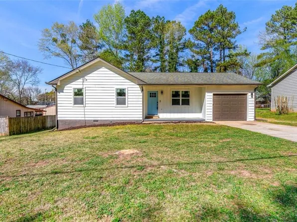 195 Adrian Dr, Stockbridge, GA 30281