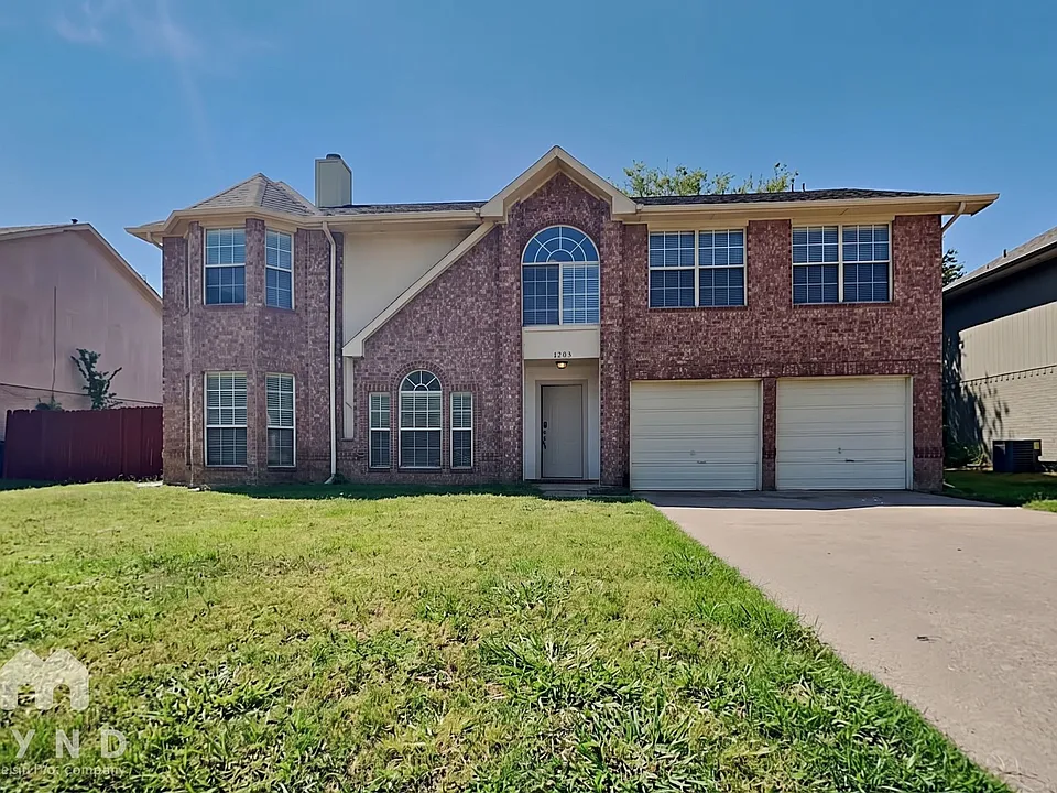 3205 Meadowview Dr