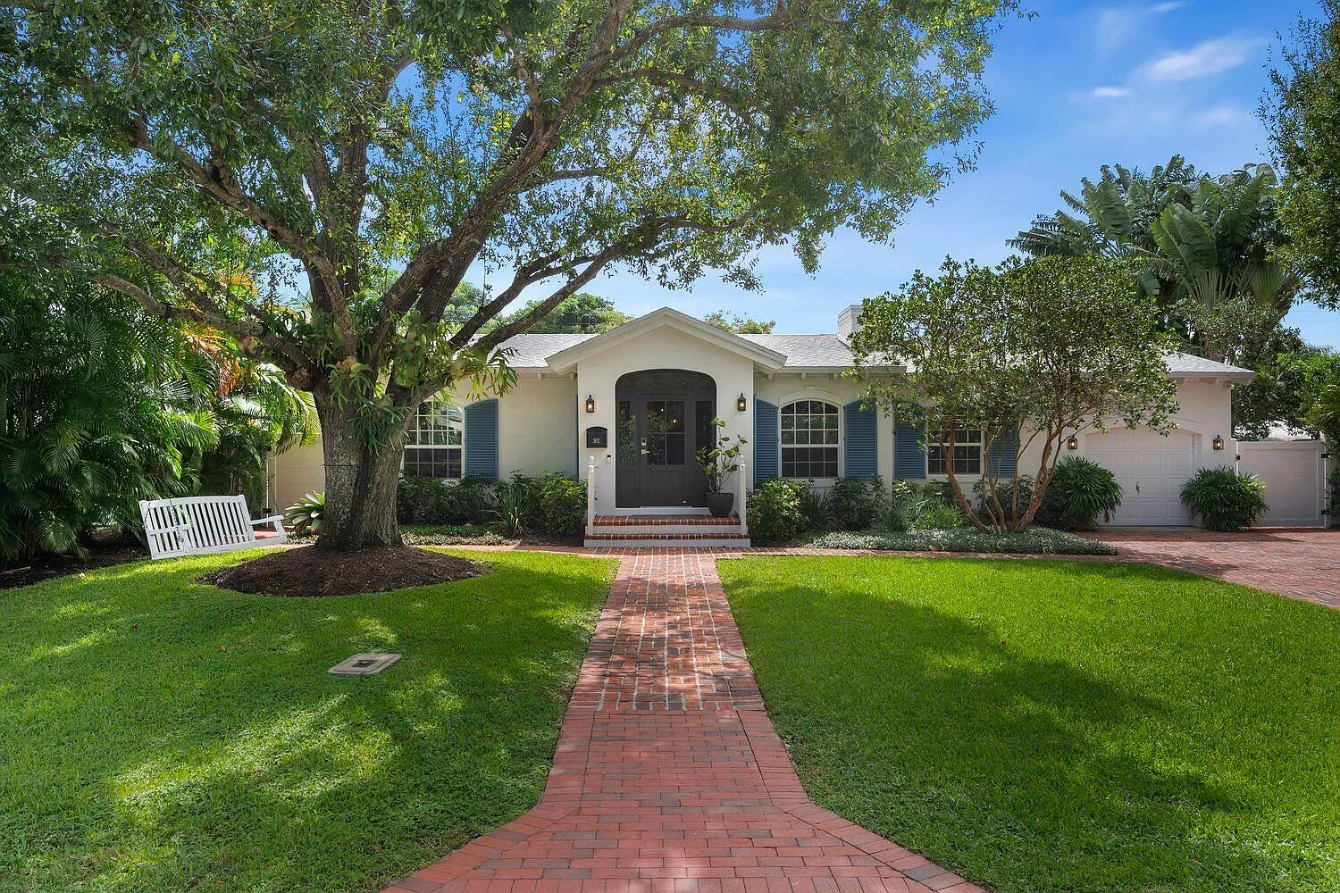 4 bed, 3.0 bath, 2304 sqft, $16,000 — Photo 3