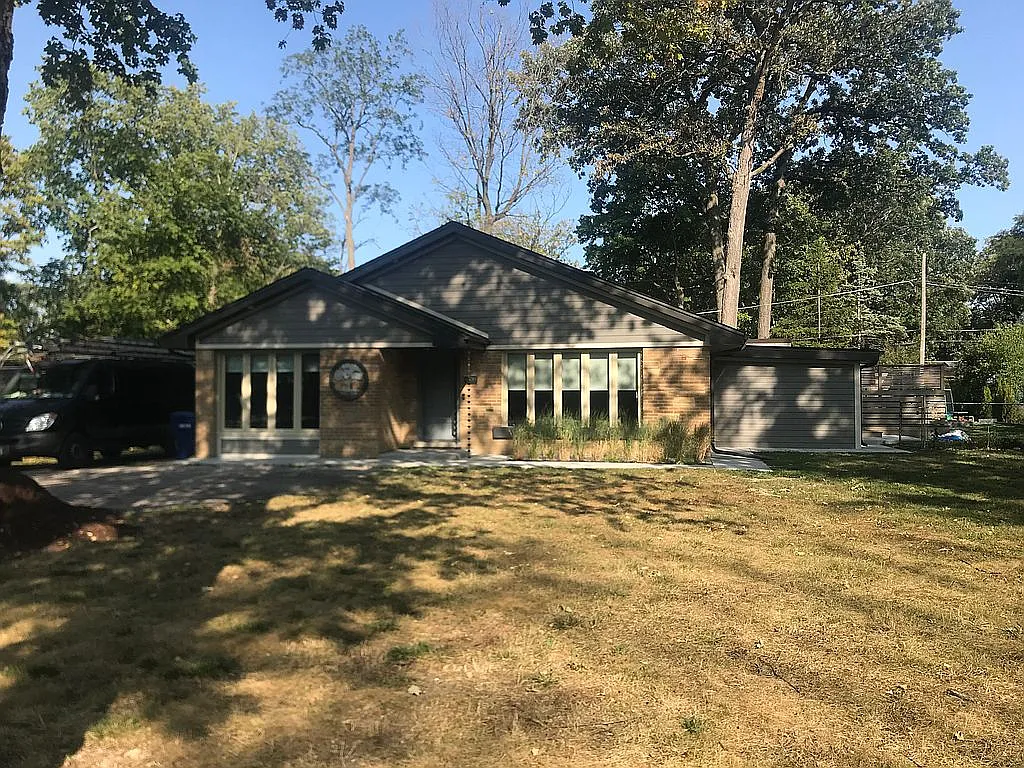 4N311 Briar Ln photo 1