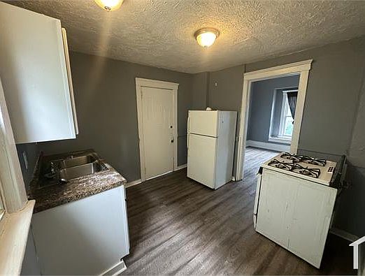 1st image of 1361 W 80th St