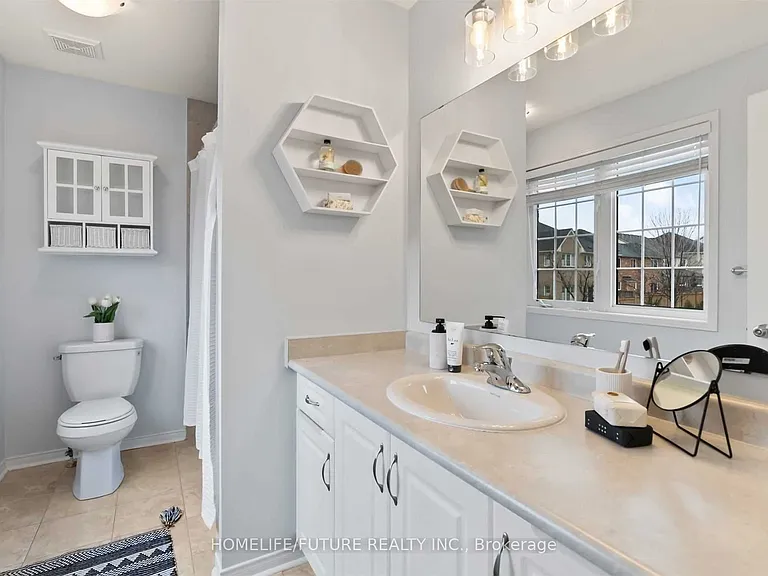 1381 Clearbrook Dr — Photo 25