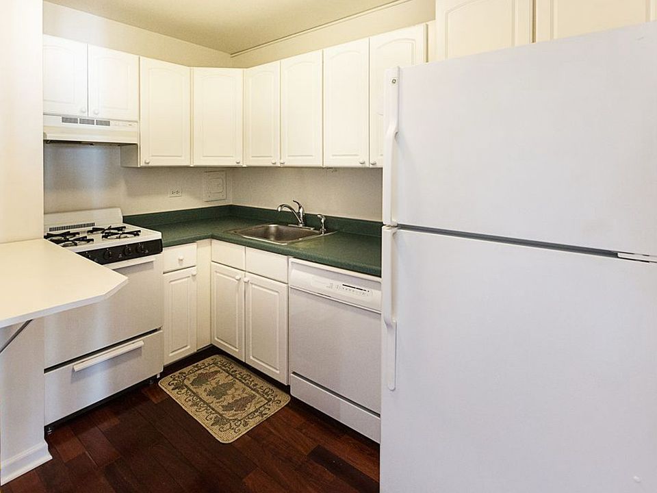 1st image of 850 N Dewitt Pl APT 18C