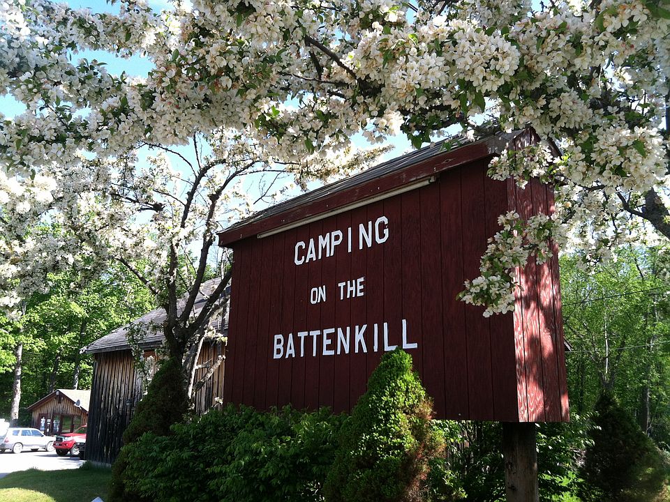 Campground sign at entrance