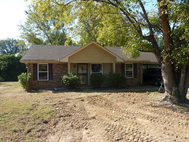 1st image of 3495 Laurel Dr
