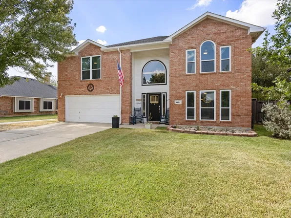 1244 Topeka Dr, Saginaw, TX 76131