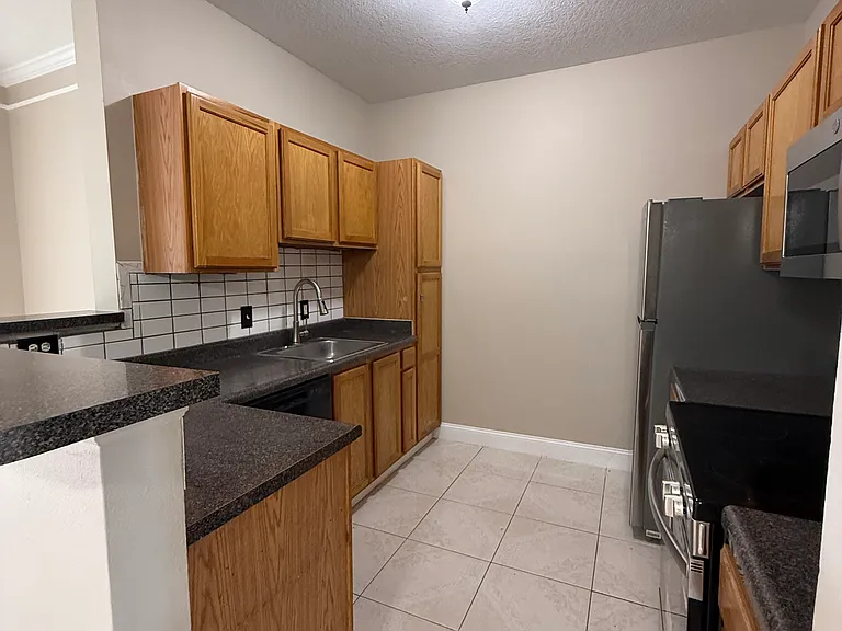 4802 51st St W #410 — Photo 5