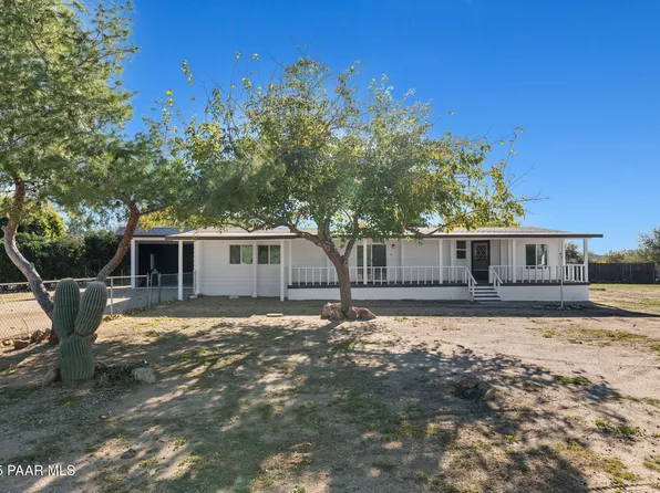 23865 W Coleman Dr, Congress, AZ 85332
