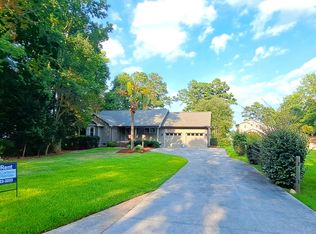 326 N Plantation Ln, Swansboro, NC 28584