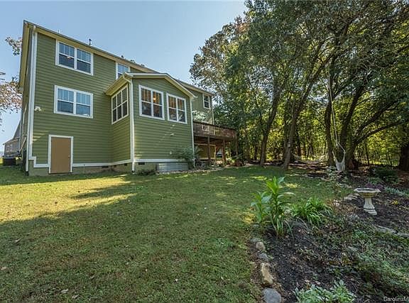 4th image of 63 Lakeway Dr