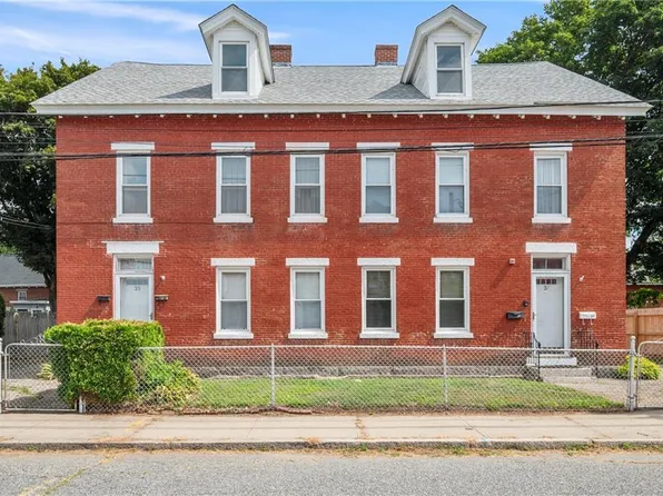 37-39 Main St, Cumberland, RI 02864