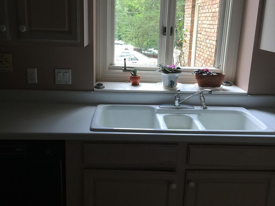 1st image of 8894 Silverbark Dr