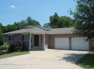 1103 Rolling Oaks Rd, Grove, OK 74344