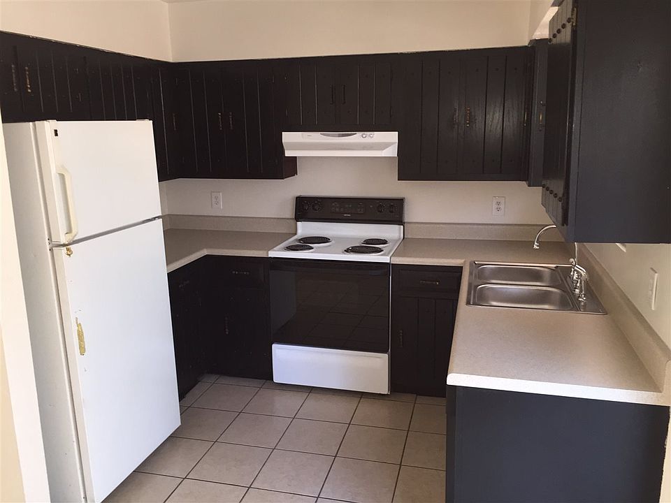 2nd image of 4533 Hickory Forest Cir