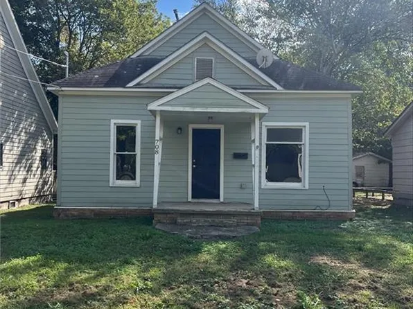 708 E 7th St, Pittsburg, KS 66762