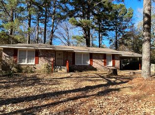 4151 Peterson Dr, Jackson, MS 39212