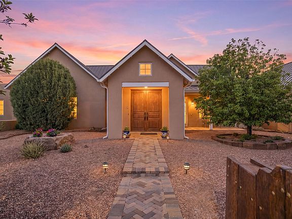 2nd image of 107 Paseo Del Conejo