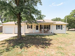 1041 Manze St, West Plains, MO 65775