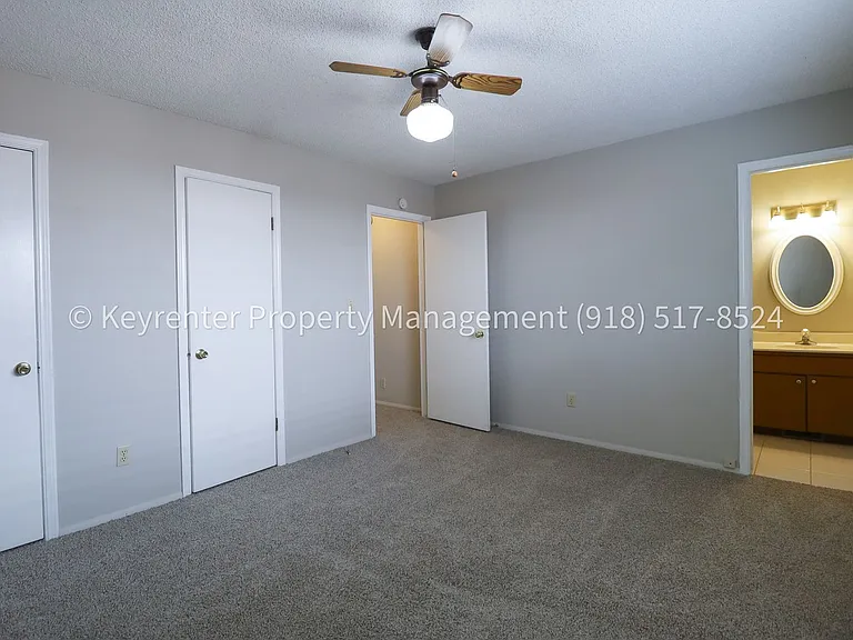 6135 - 6137 S Troost Ave Duplex — Photo 11