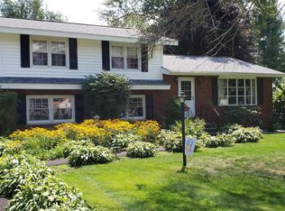 10 Bennett Rd, Troy, NY 12182