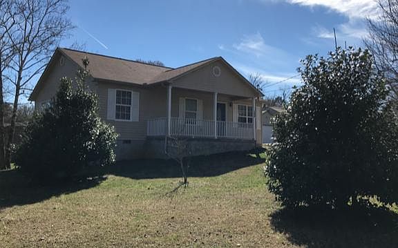 3rd image of 1308 Adair Dr