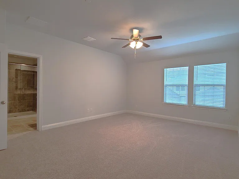 6825 Andrew Dr — Photo 10
