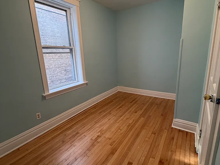 3125 W Pershing Rd #2 — Photo 3
