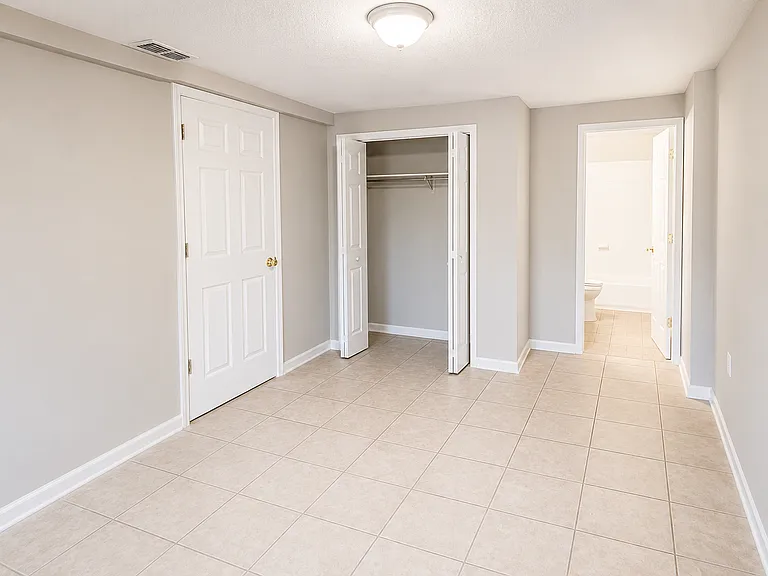 4028 Loys Dr — Photo 5