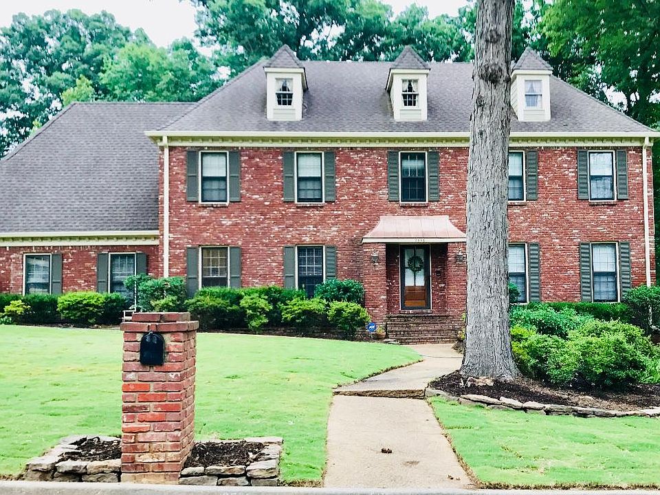 1st image of 2556 Windy Oaks Dr