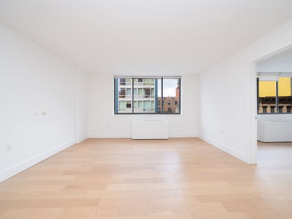 5th image of 250 W 19th St APT 10C