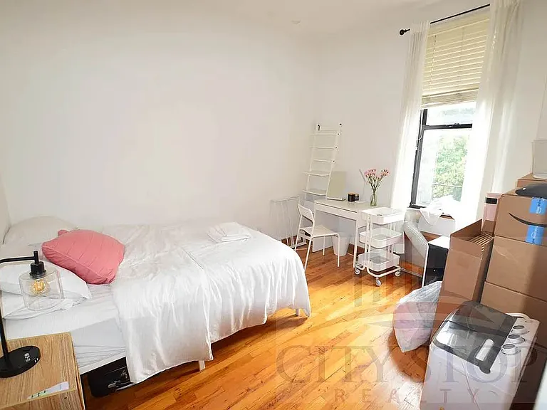 101 W 77th St #3B — Photo 3