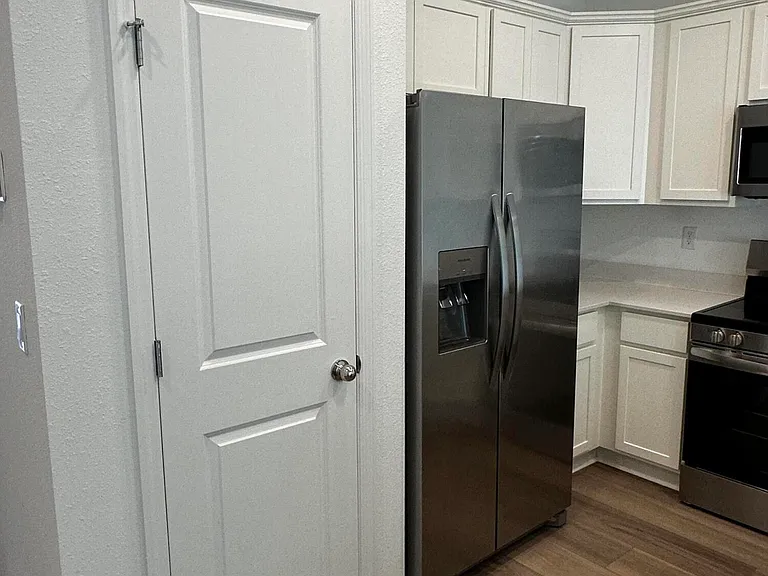 611 Holly Lakes Dr — Photo 13