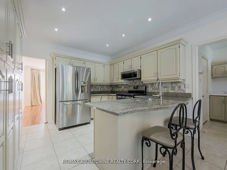 1487 The Links Dr — Photo 15