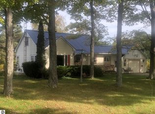 7432 Norconk Rd, Bear Lake, MI 49614