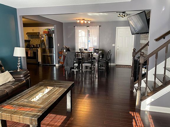 4th image of 2824 Palisades Ave
