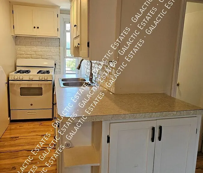 696 Hevey St #3 — Photo 6
