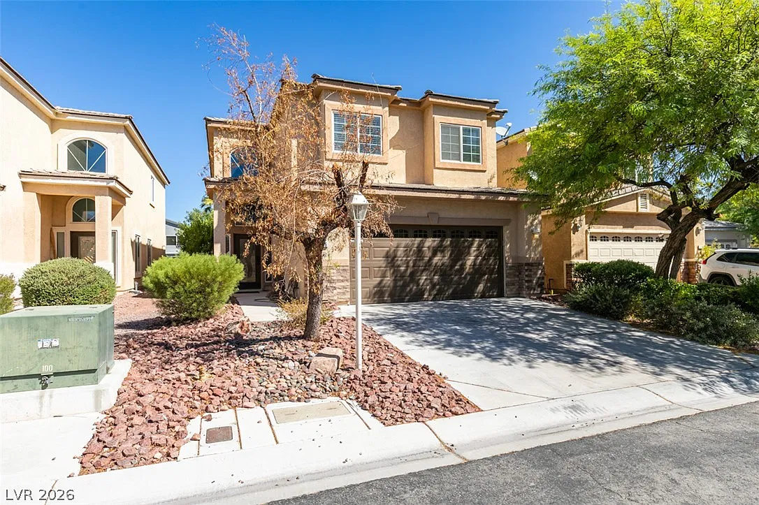 4 bed, 2.5 bath, 2354 sqft, $3,995 — Photo 1