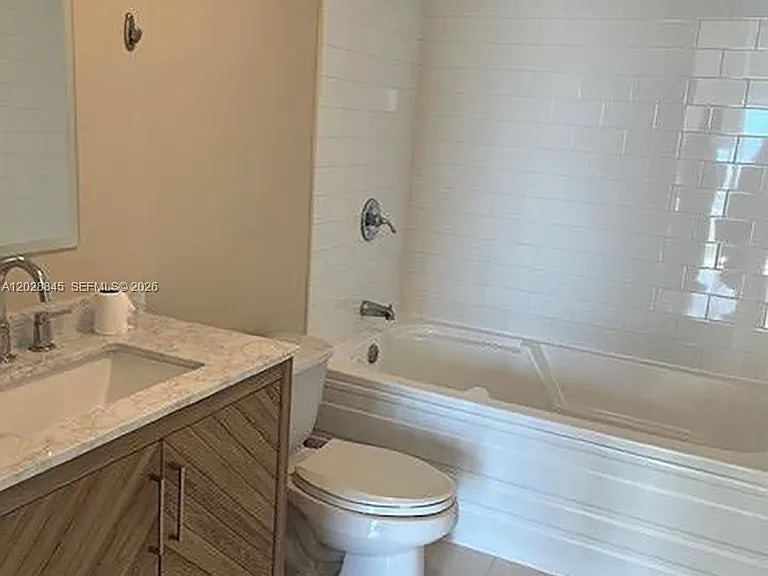 690 SW 1st Ct #Penthouse II24 — Photo 16