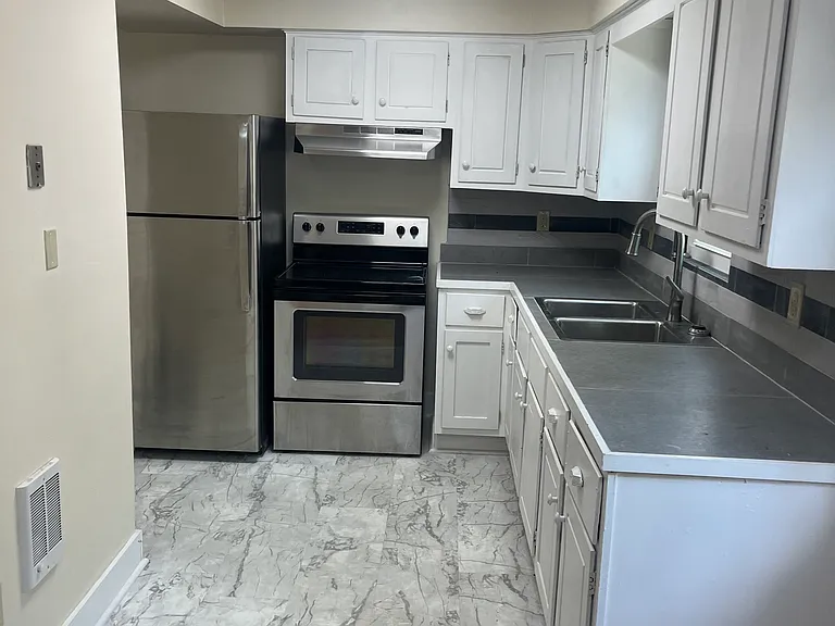 115 N Purcell Ave — Photo 4