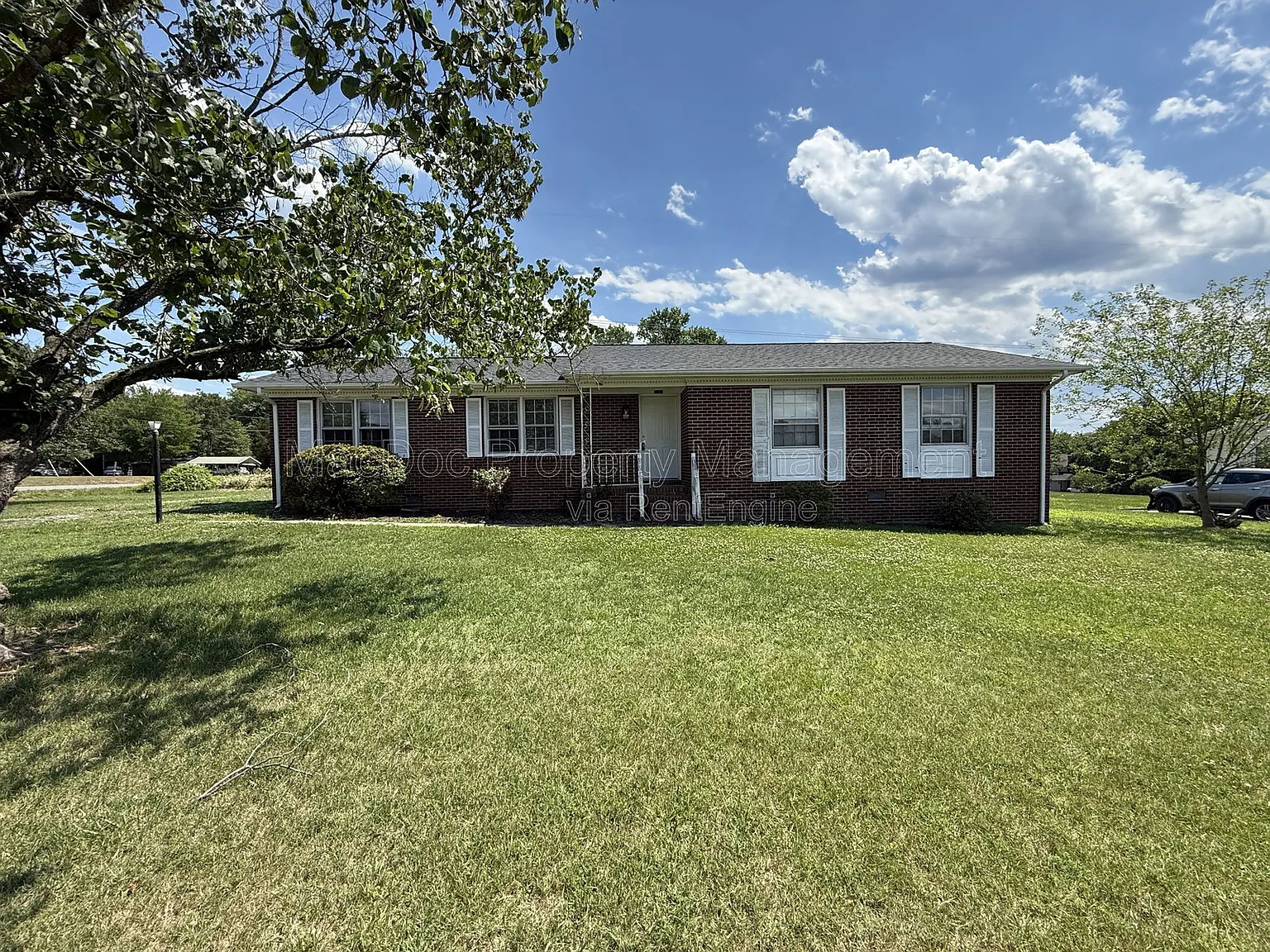 3 bed, 2.0 bath, 1583 sqft, $2,195 — Photo 1