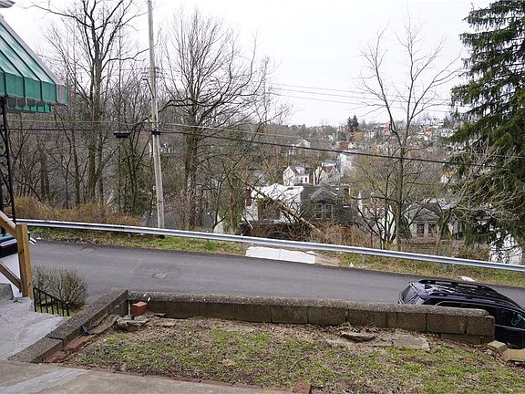 5th image of 3200 Rothpletz St