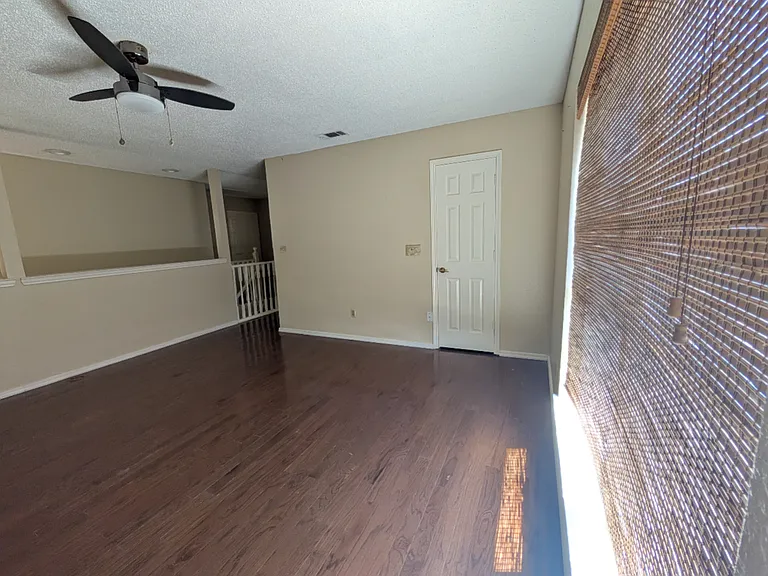 8528 Pedernales Trl — Photo 23