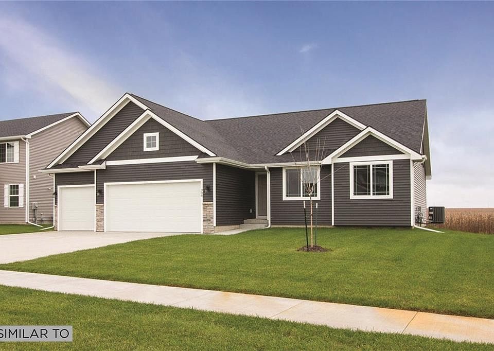 1st image of 3652 NE Winding Trail Dr