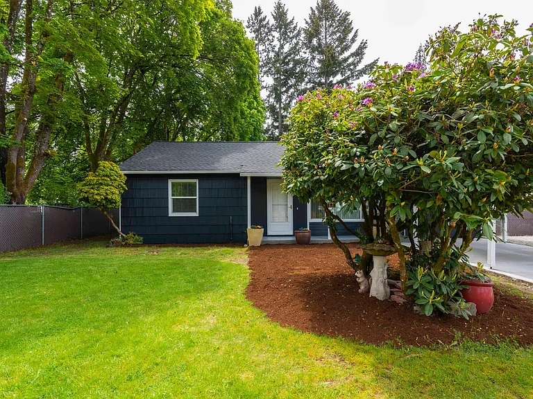 9006 Highland Ave SW — Photo 11