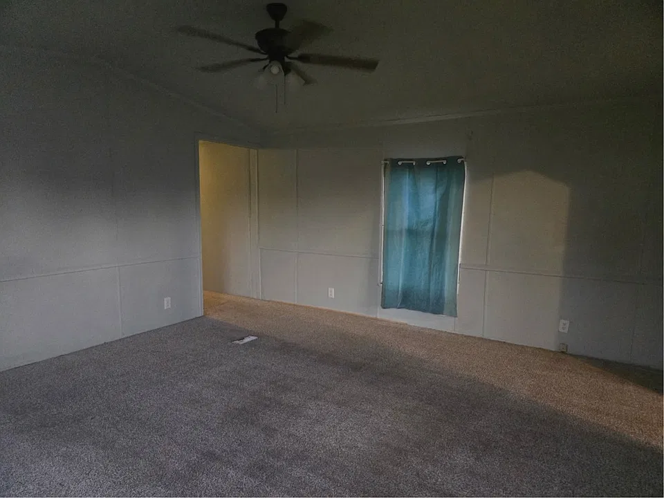 1413 N College St #1413