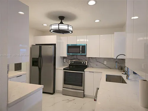 7771 NW 46th St #7771 Photo 1
