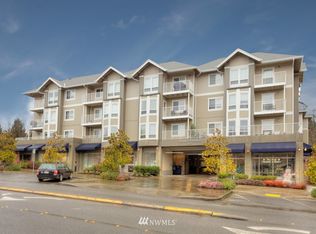 300 NE High School Rd #218, Bainbridge Island, WA 98110