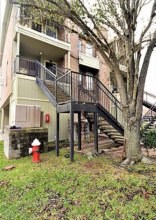 1st image of 18800 Egret Bay Blvd APT 200