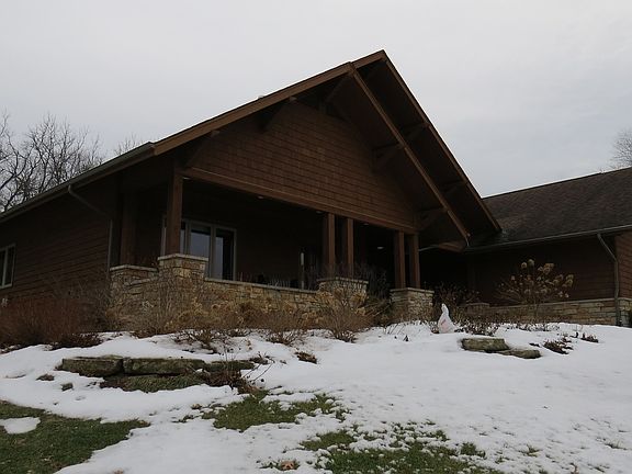 3rd image of 41W049 Saddlebrook Dr